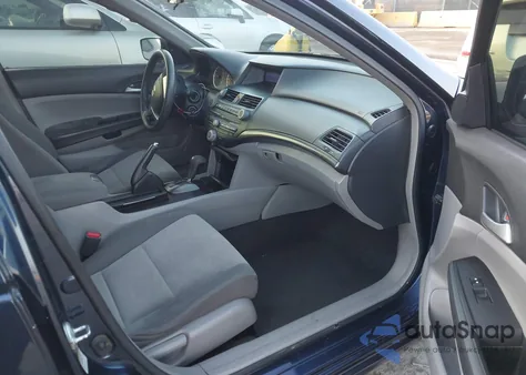 2008 Honda Accord 2.4 Lx z USA, uszkodzony, nr VIN JHMCP26368C061139